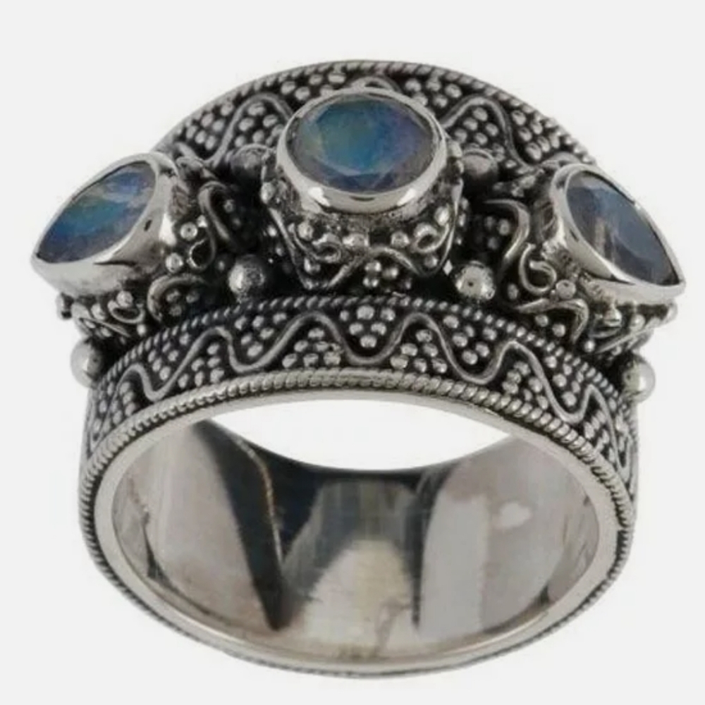 New Sandra Singh Artisan Crafted Sterling Rainbow Moonstone Ring.